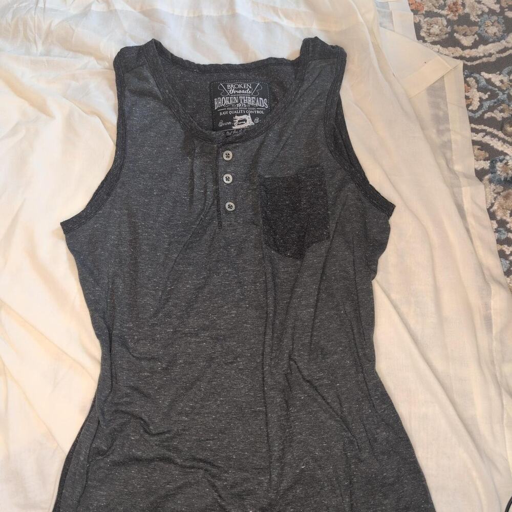 Grey tank top with pocket